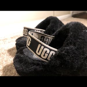 UGG slippers, lightly worn, size 6